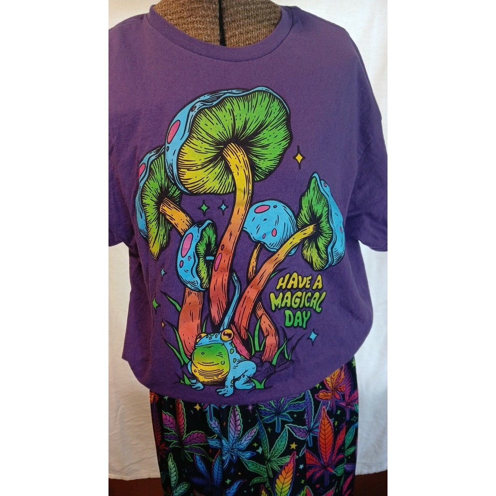 DOM Have A Magical Day Mushroom Frog T-Shirt Size L